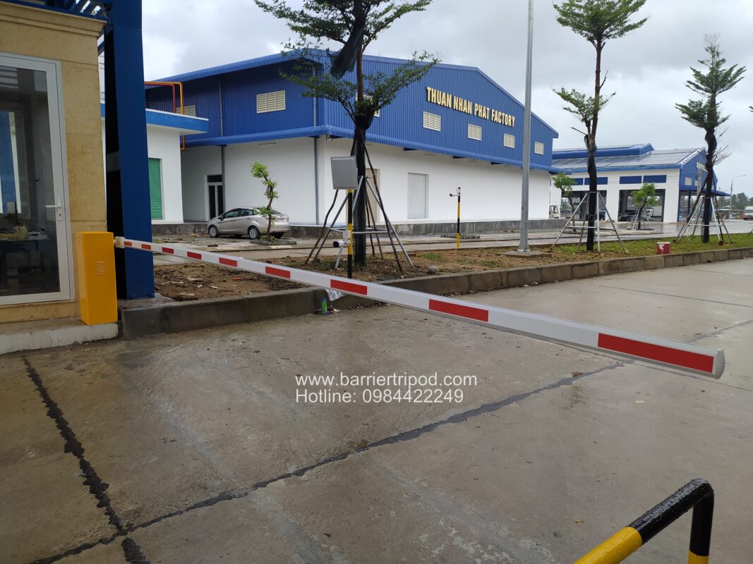 lắp đặt barie tại quãng nam