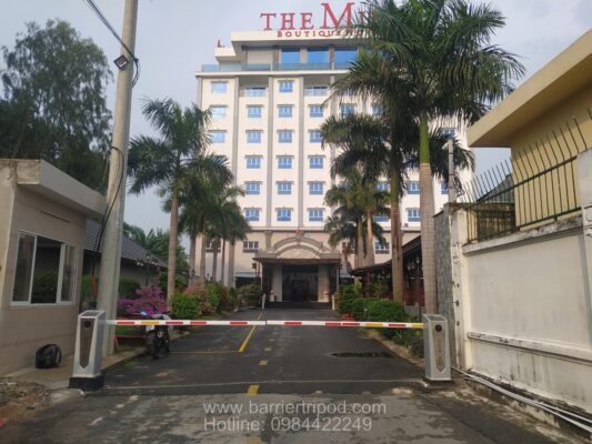 Lắp đặt barier tại bình dương cho khách sạn